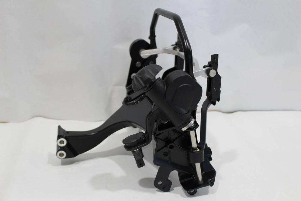 SUPPORTO NAVIGATORE KIT COMPLETO BMW (2)