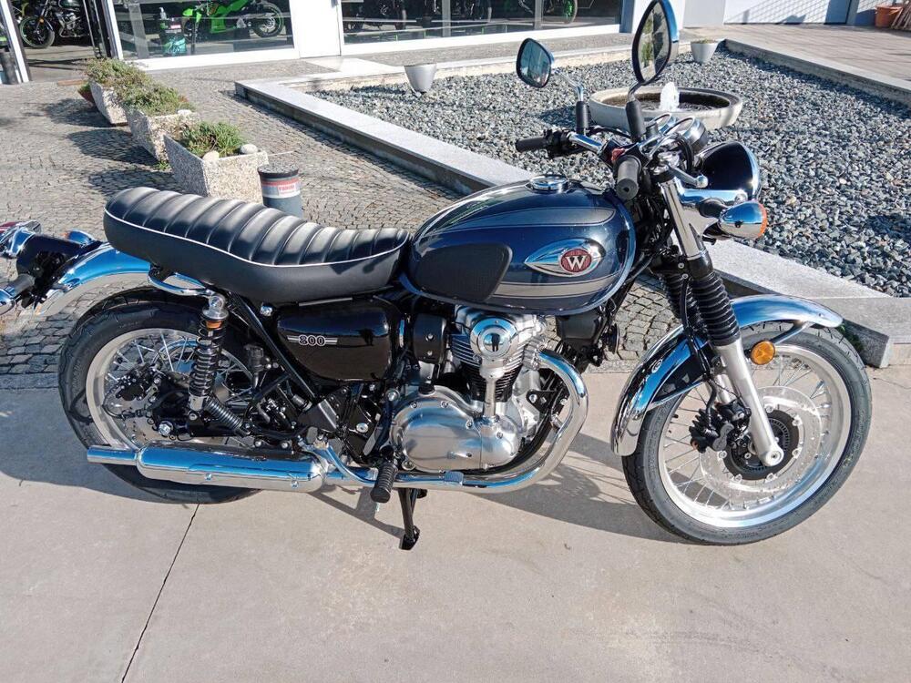 Kawasaki W 800 (2021 - 25) (2)