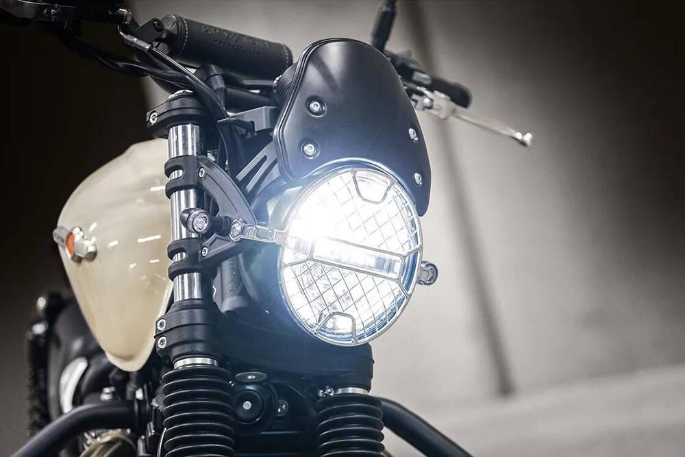 Brixton Motorcycles Cromwell 1200 X Scrambler (2023 - 25) (8)