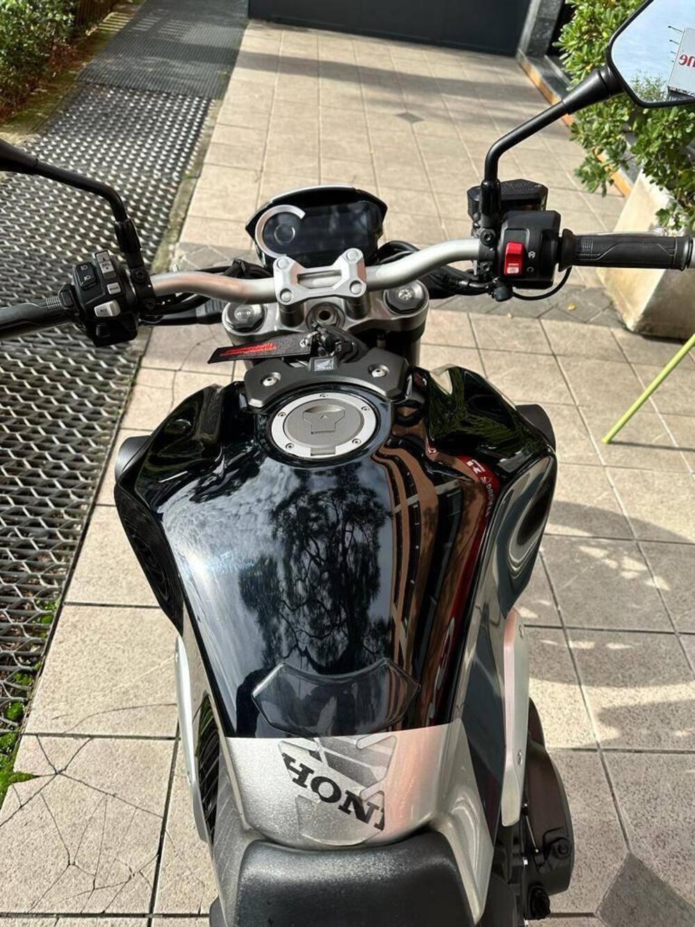 Honda CB 1000 R + Neo Sport Cafè (2019 - 20) (6)