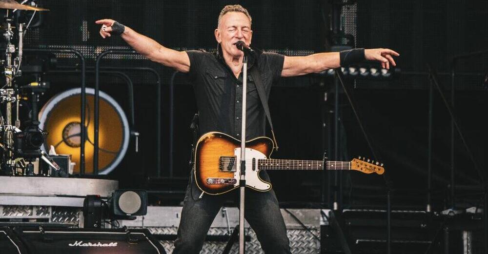 Bruce Springsteen a San Siro, 40 euro di prevendita: fan incazzati per i prezzi folli