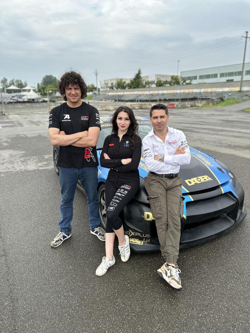 Gli istruttori del team Daba Sport Davide Bann&ograve;, Elena Zaniol e il Team principal Fabio Sanfilippo