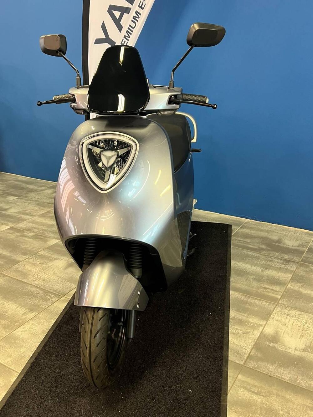 Yadea C1S Pro (2020 - 25) (3)