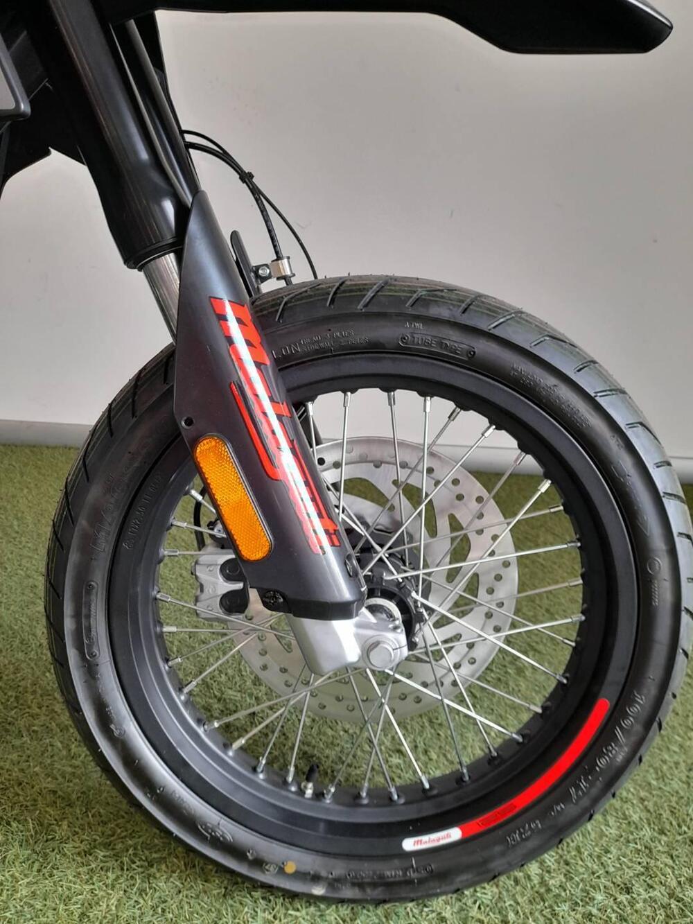 Malaguti XSM 125 (2021 - 25) (7)