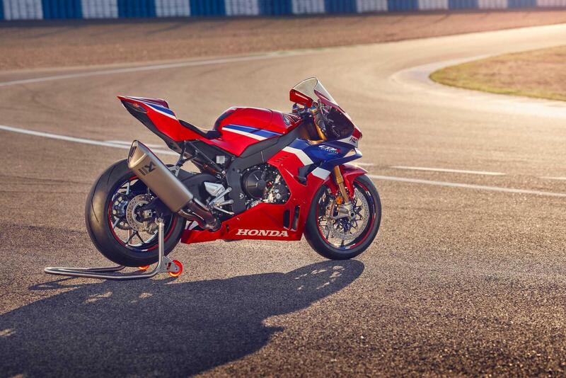 EICMA 2023. Honda CBR1000RR-R Fireblade: foto e caratteristiche [GALLERY]