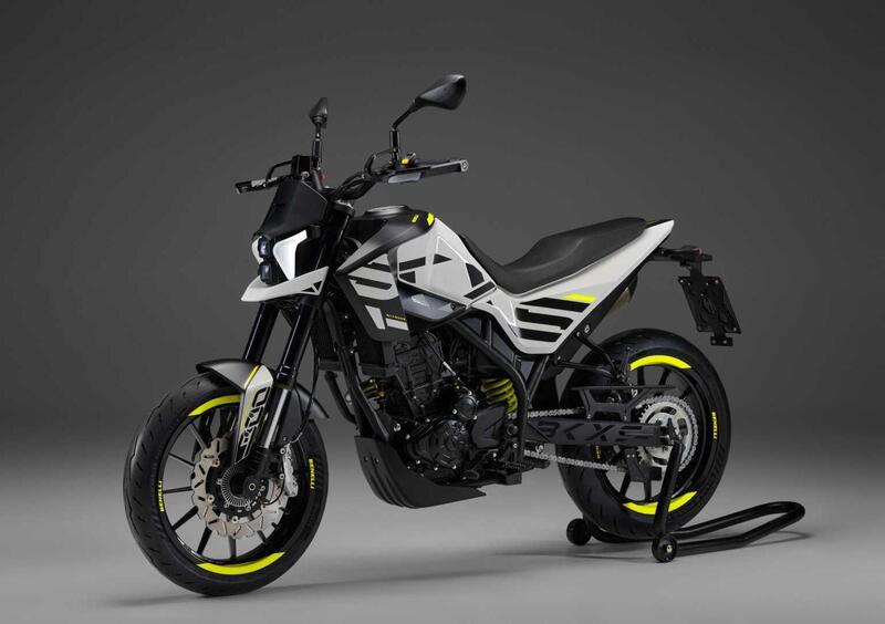 Benelli BKX 300 S BKX 300 S (2025) (6)