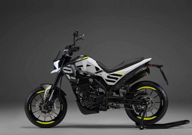 Benelli BKX 300 S BKX 300 S (2025) (5)