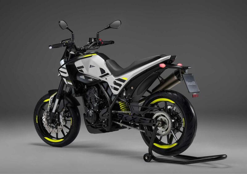 Benelli BKX 300 S BKX 300 S (2025) (4)