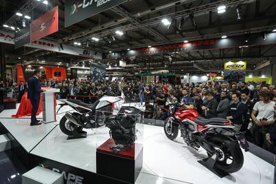 EICMA 2023. Moto Morini presenta la X-Cape 1200 [VIDEO]