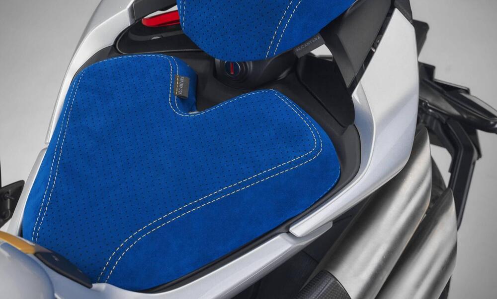 MV Agusta Brutale 1000 RR (2021 - 25) (4)