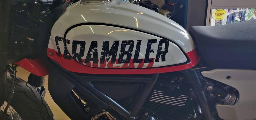 Ducati Scrambler 800 Urban Motard (2022) (2)