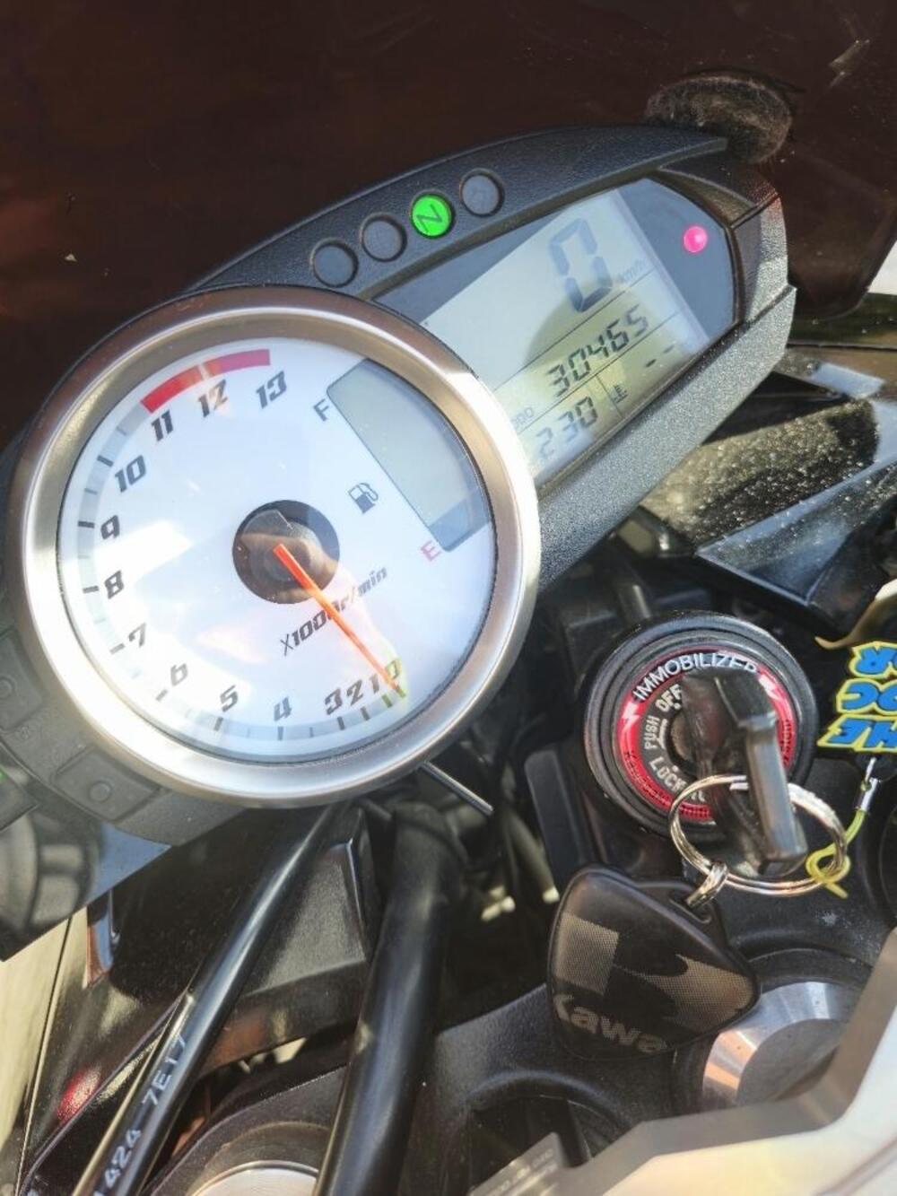 Kawasaki Z 1000 (2007 - 09) (6)