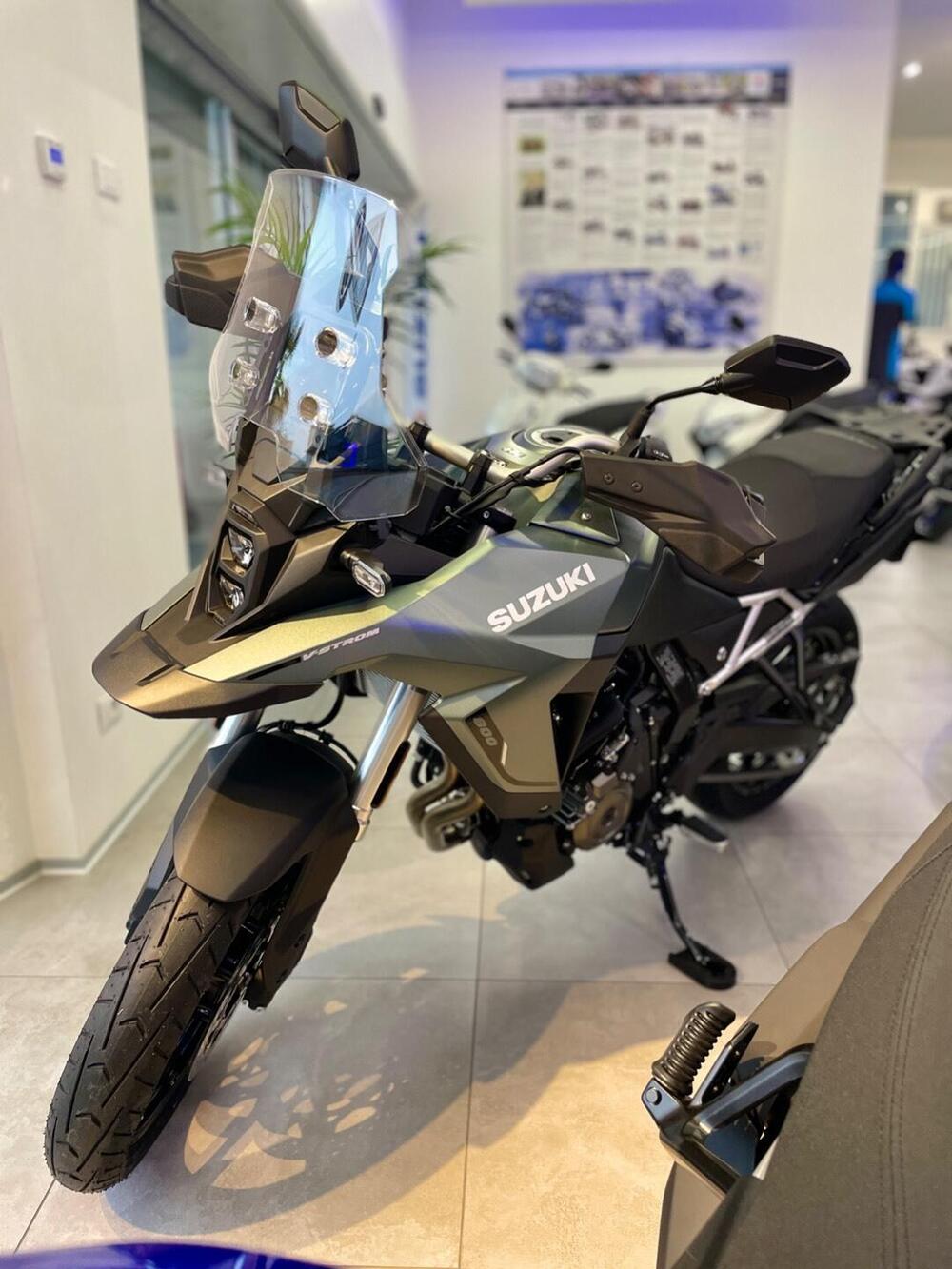 Suzuki V-Strom 800SE (2025 - 26) (4)