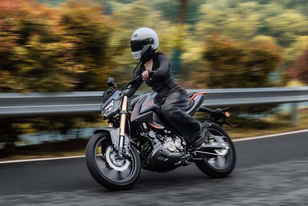 QJ Motor SRK 125 S (2023 - 24) (15)