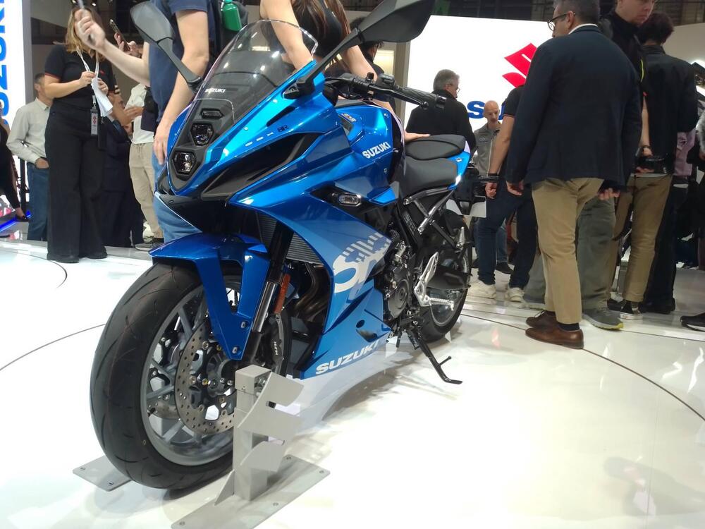 Suzuki GSX-8R (2024 - 25) (3)