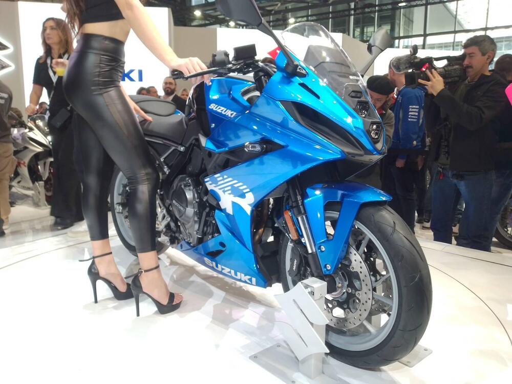 Suzuki GSX-8R (2024 - 25) (4)