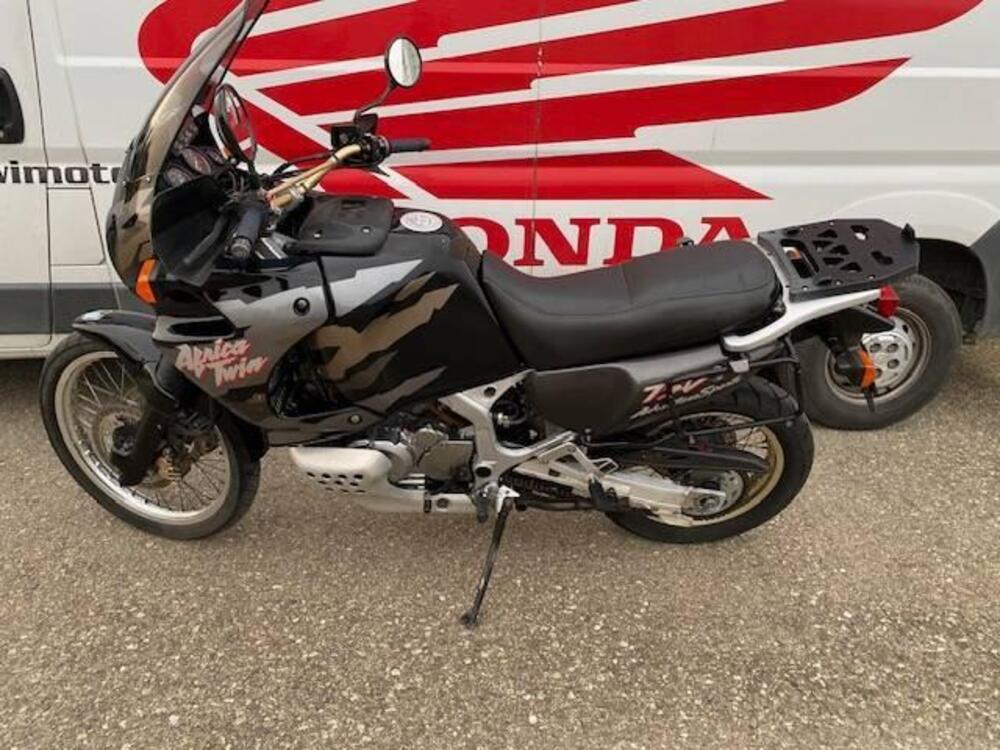 Honda Africa Twin XRV 750 (1996 - 02) (2)