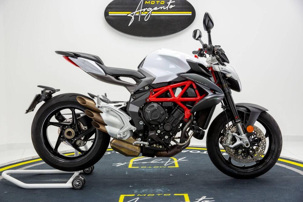 MV Agusta Brutale 800 (2012 - 15) (8)