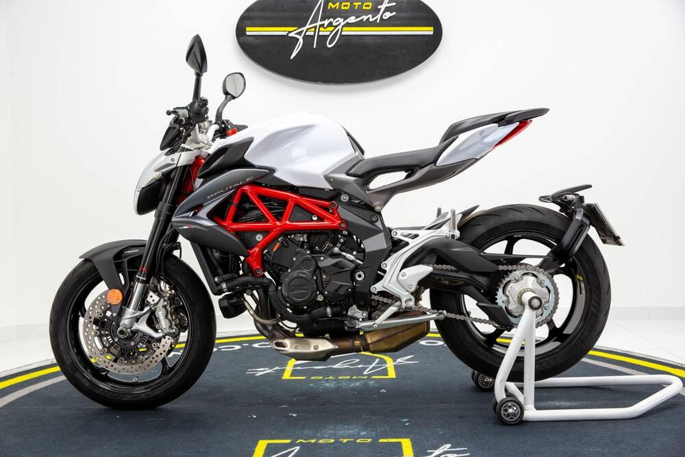 MV Agusta Brutale 800 (2012 - 15) (9)