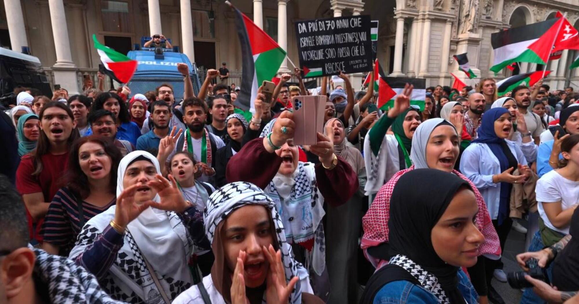 Una delle manifestazioni pro-Palestina a Milano