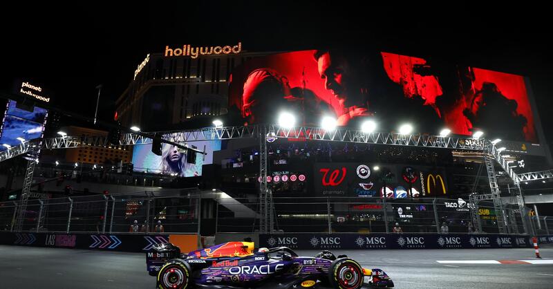 F1. Gran Premio di Las Vegas, bandiera rossa nelle FP1: Sainz fuori per un tombino