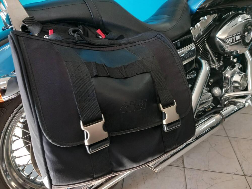 Harley-Davidson 1584 Super Glide Custom (2008 - 13) - FXDC (15)