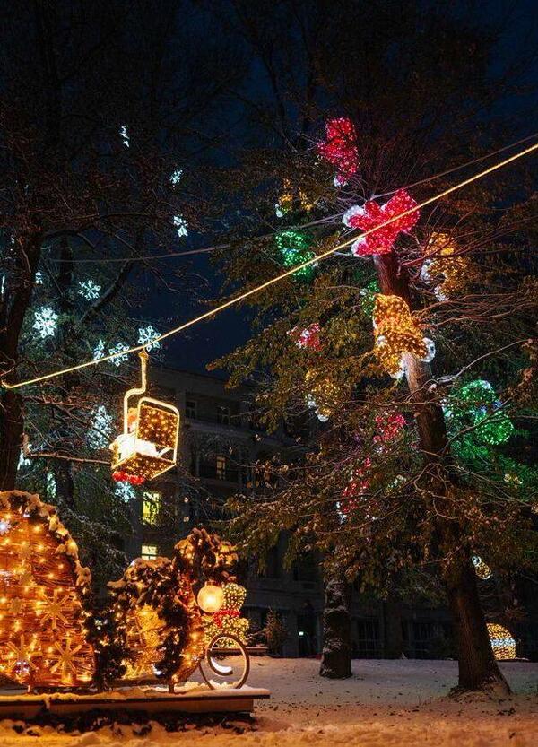 Villach accende la magia dell&rsquo;avvento, tra luci e addobbi, con il suo tradizionale mercatino di Natale