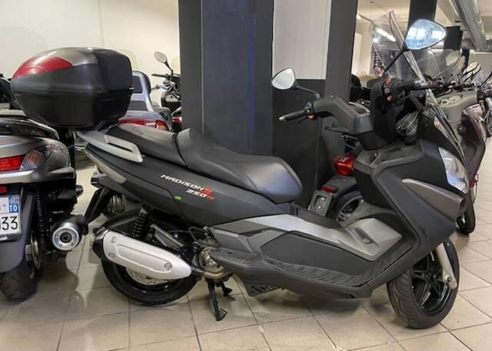 Malaguti Madison 250 3