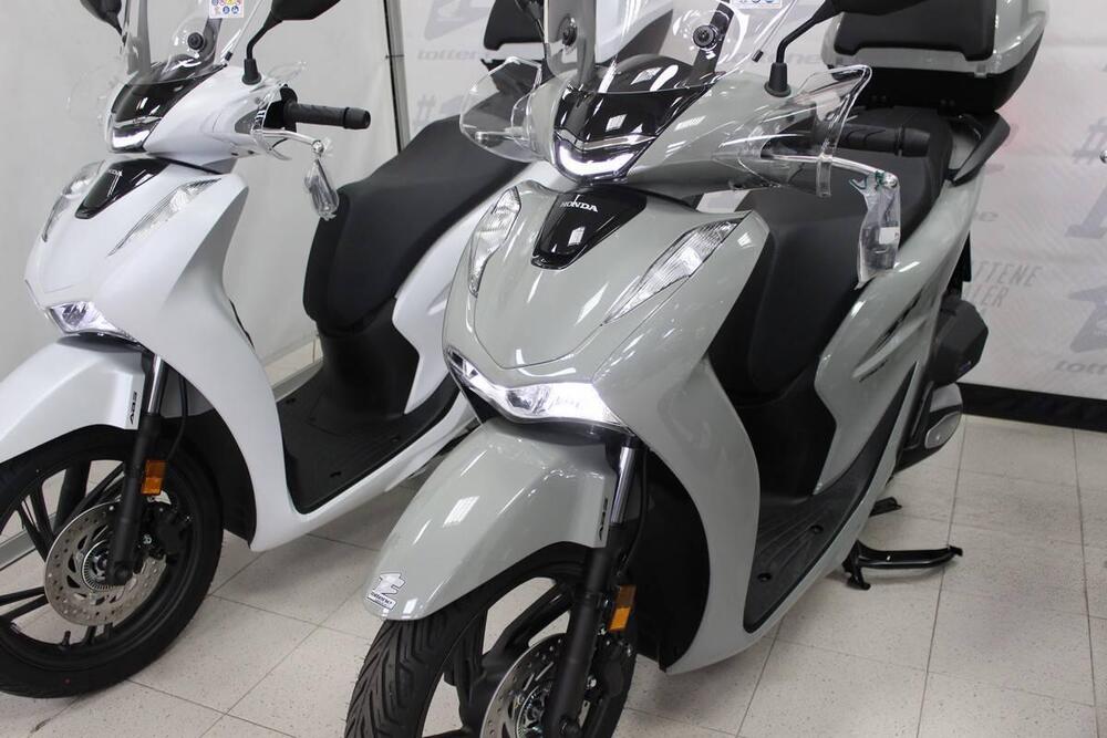 Honda SH 150i Sport (2022 - 23) (4)