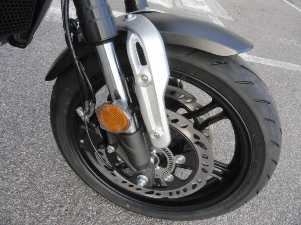 Voge Trofeo 300AC (2021 - 25) (10)