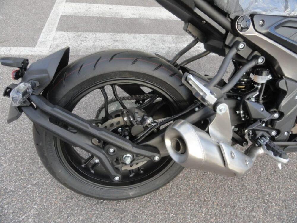 Voge Trofeo 300AC (2021 - 25) (9)