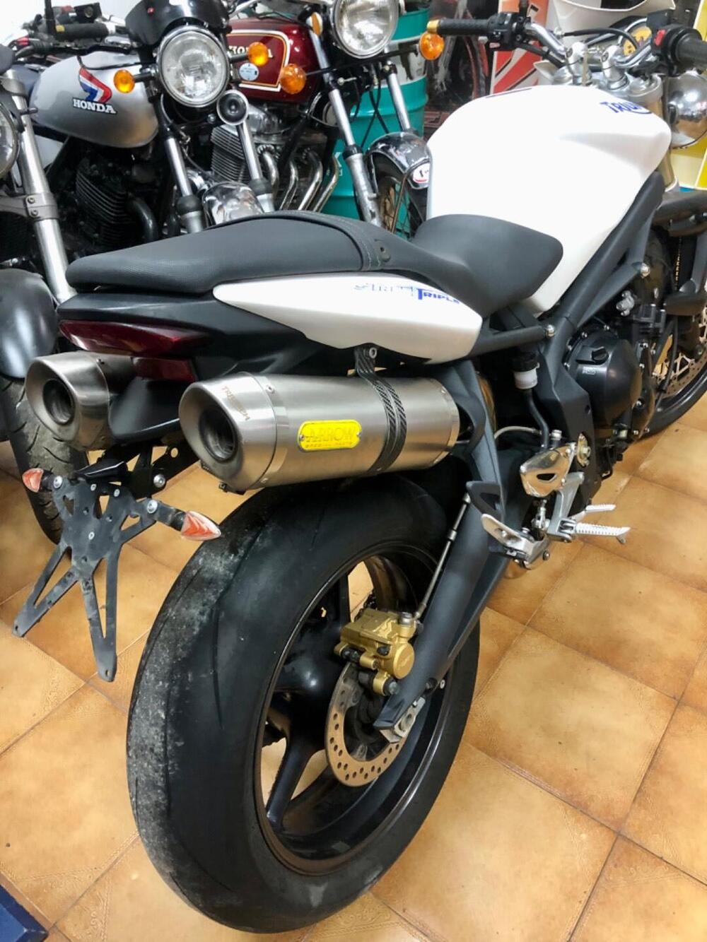 Triumph Street Triple (2007 - 12) (3)