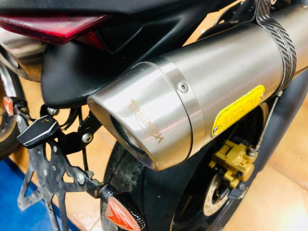 Triumph Street Triple (2007 - 12) (6)