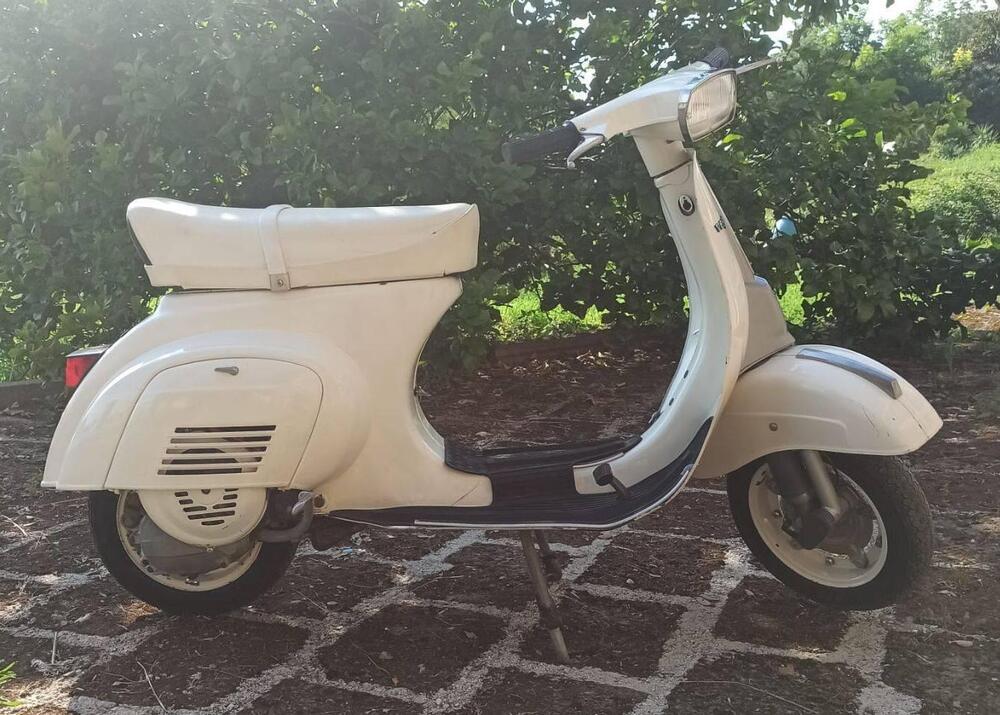 Piaggio Vespa 50 Special (2)