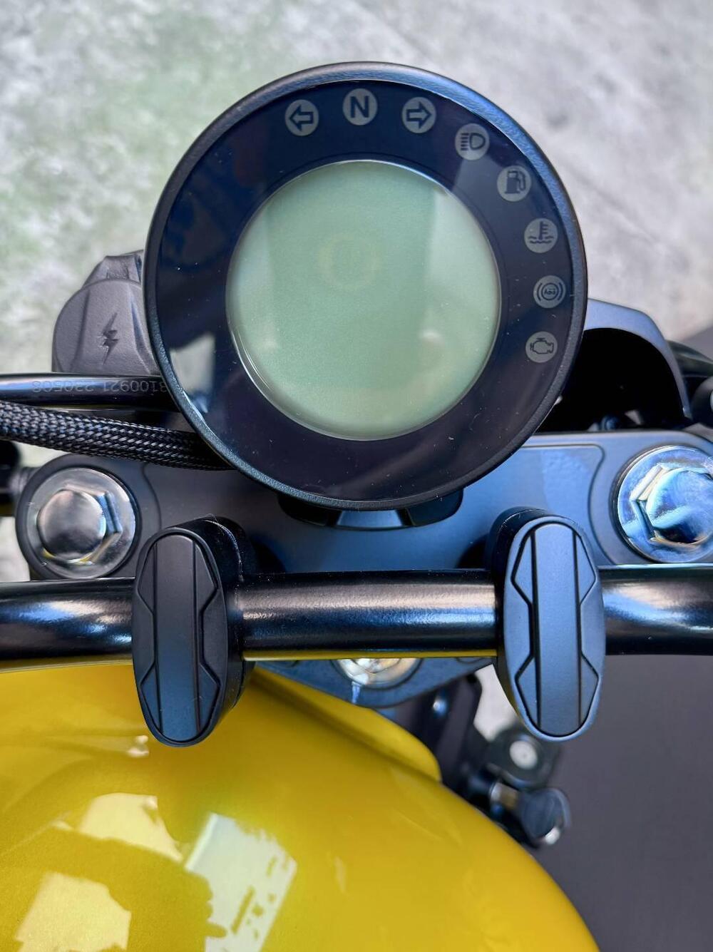 QJ Motor SRV 125 (2025) (8)