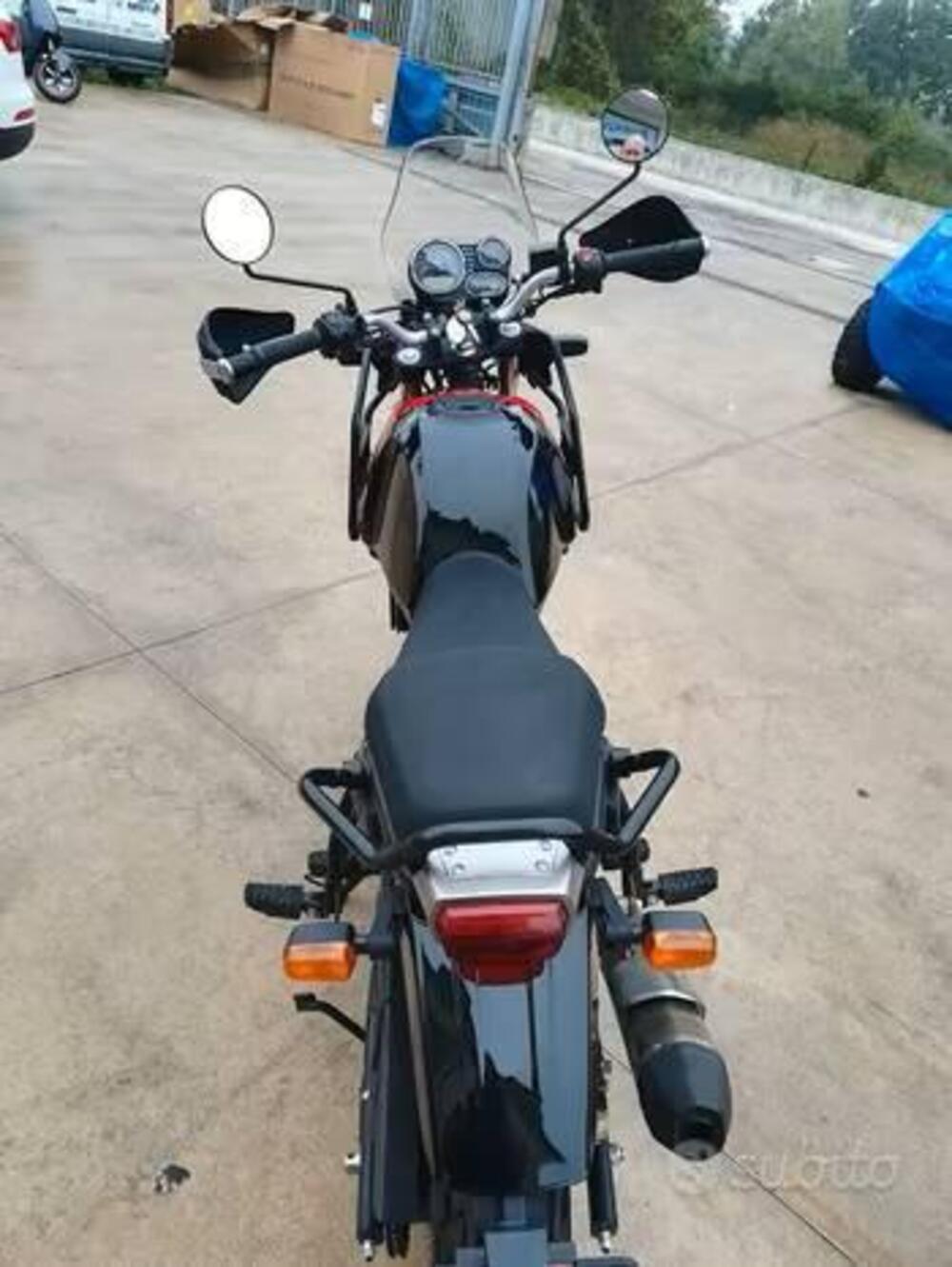 Royal Enfield Himalayan 411 (2021 - 24) (4)