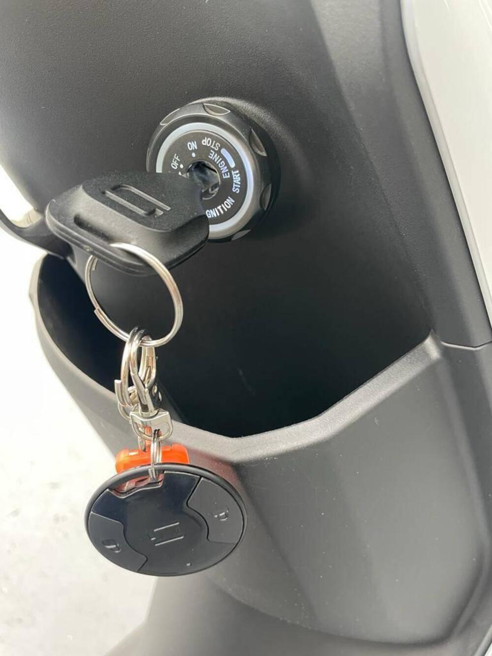 Super Soco Cux (2019 - 24) (6)