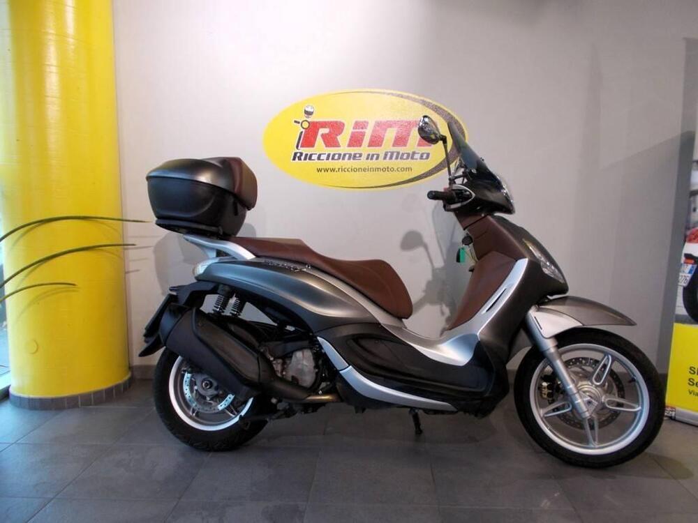 Piaggio Beverly 350 ABS (2016 - 20)