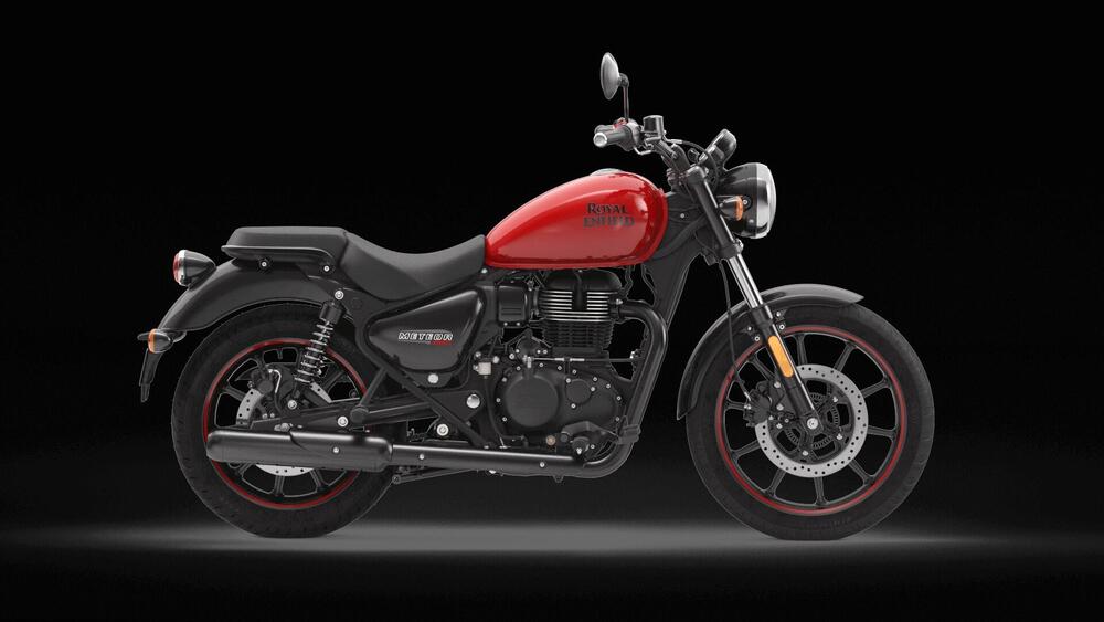 Royal Enfield Meteor 350 Fireball (2021 - 25) (3)