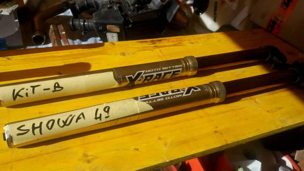 Forcelle complete Showa 49 Kit B