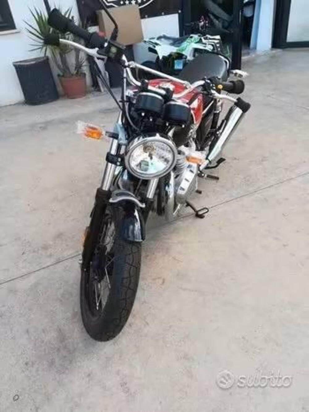 Royal Enfield Interceptor 650 (2021 - 25) (4)