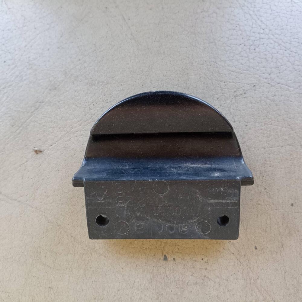 Gancio porta borsa Aprilia Scarabeo 125/150GY