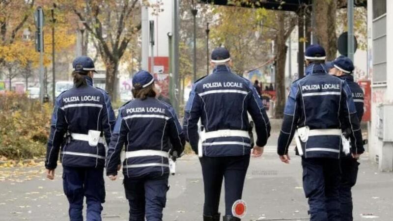 Scontro a Milano tra sindaco e vigili