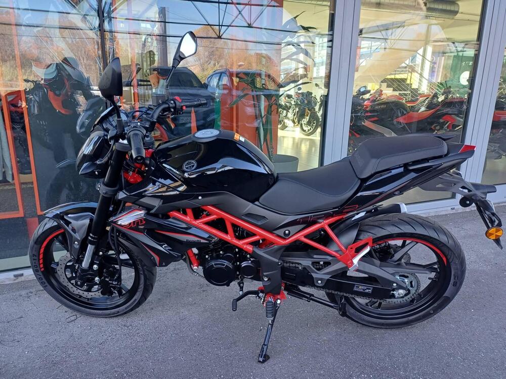 Benelli BN 125 (2021 - 25) (3)