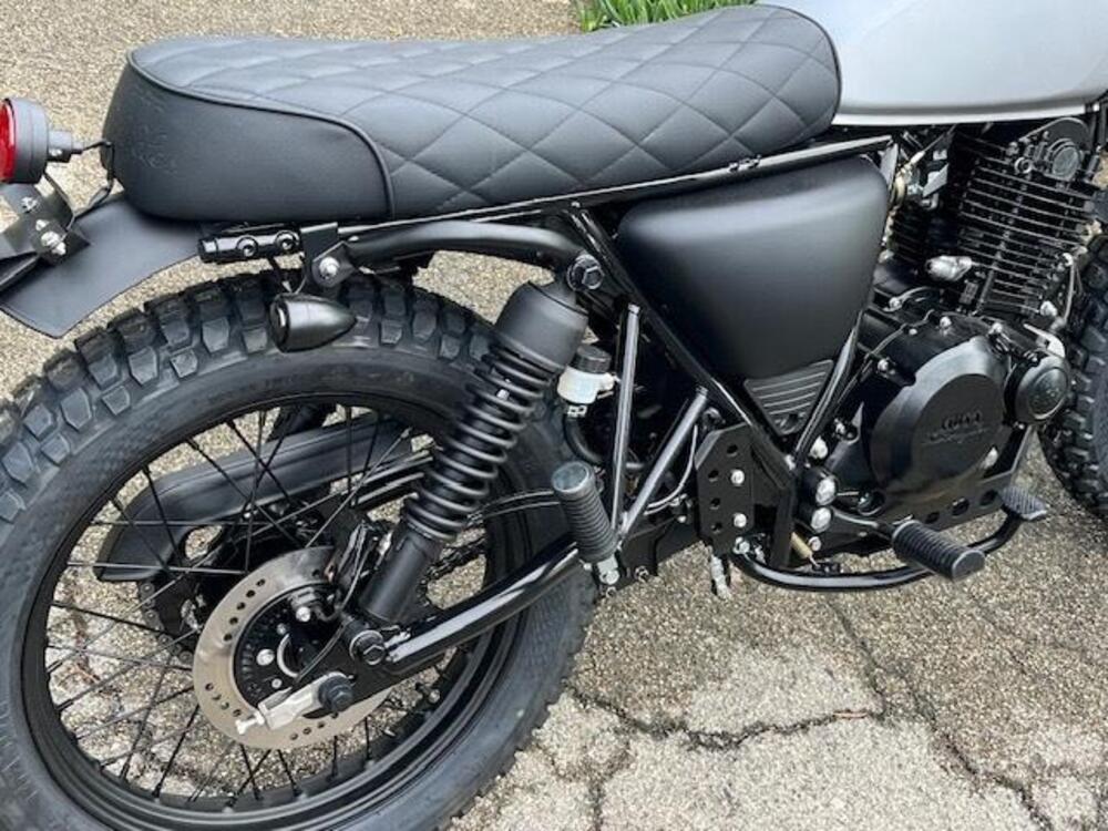 Mutt Motorcycles RS-13 250 (2021 - 25) (8)