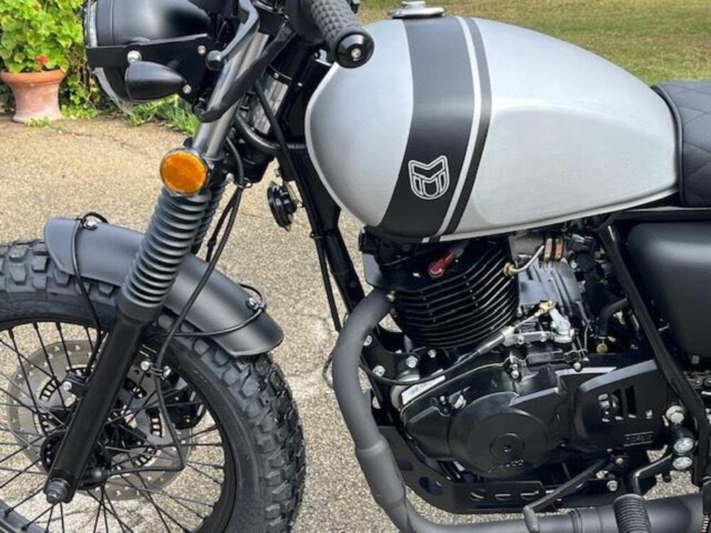 Mutt Motorcycles RS-13 250 (2021 - 25) (17)