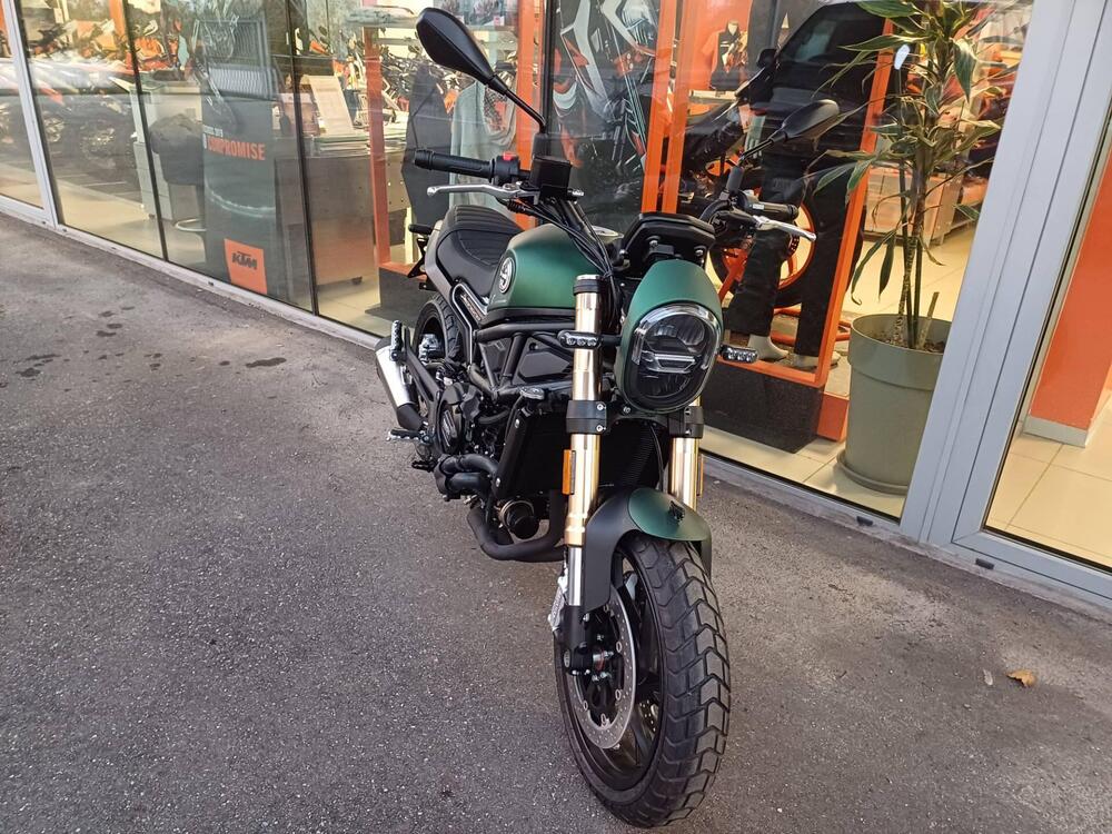 Benelli Leoncino 800 (2022 - 25) (2)