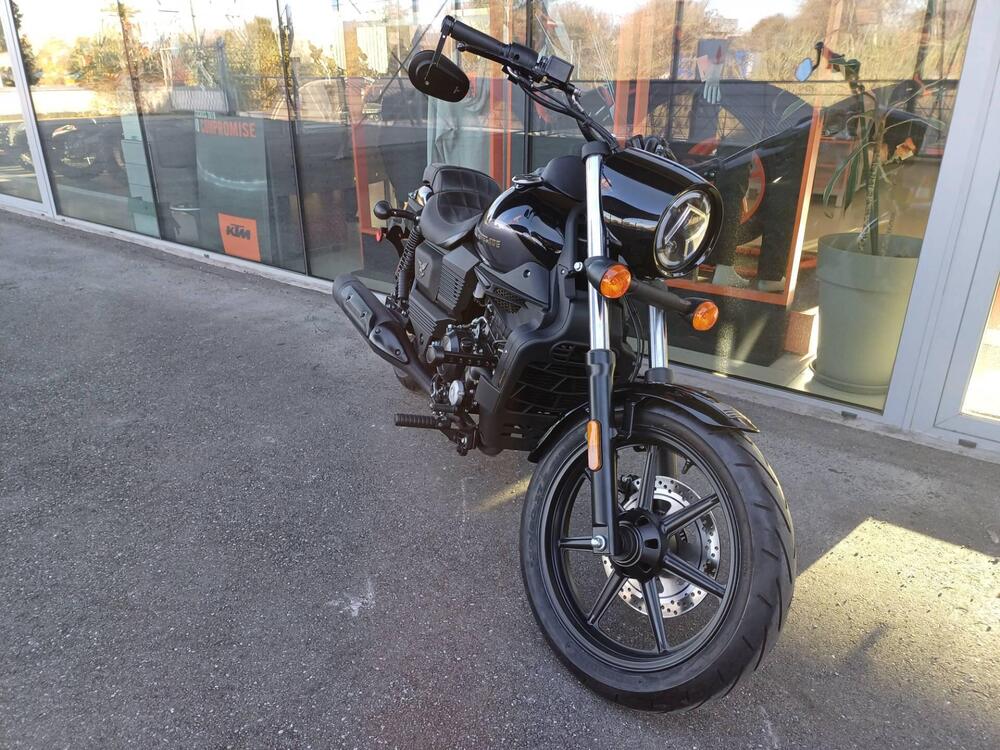 Um Italia Renegade Freedom 300 (2023 - 24) (2)