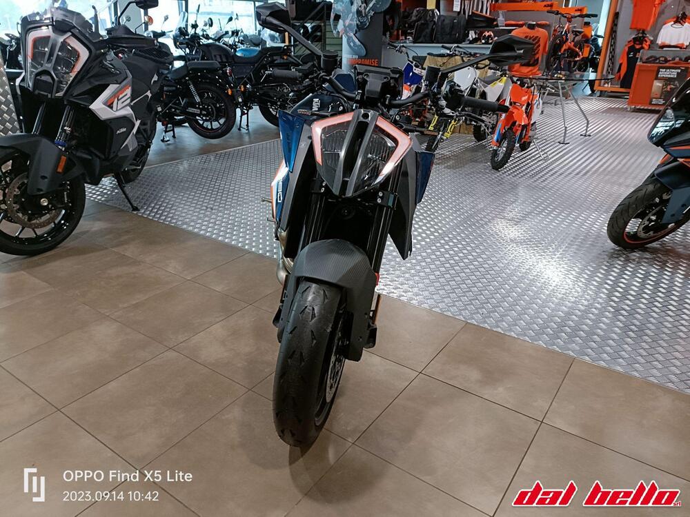 KTM 1290 Super Duke RR (2021) (3)