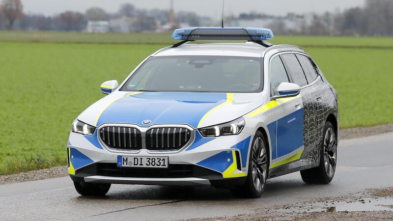 BMW Serie 5 Station Wagon, ecco il prototipo della polizia [Foto Spia]